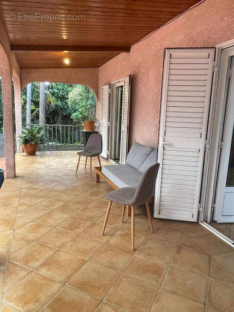 Maison à SAINT-DENIS