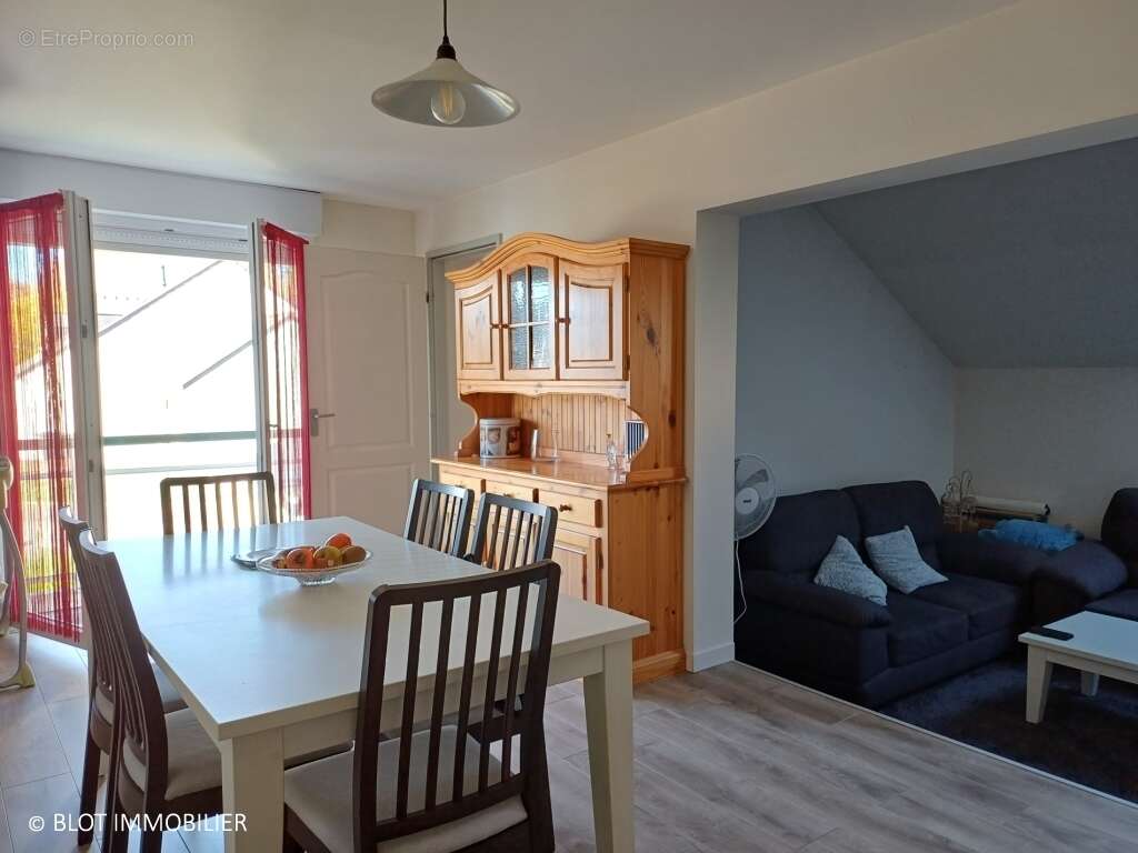 Appartement à CHATEAUBOURG