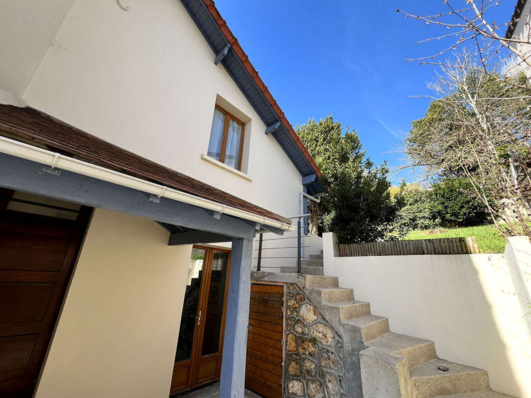 Maison à LE PLESSIS-ROBINSON