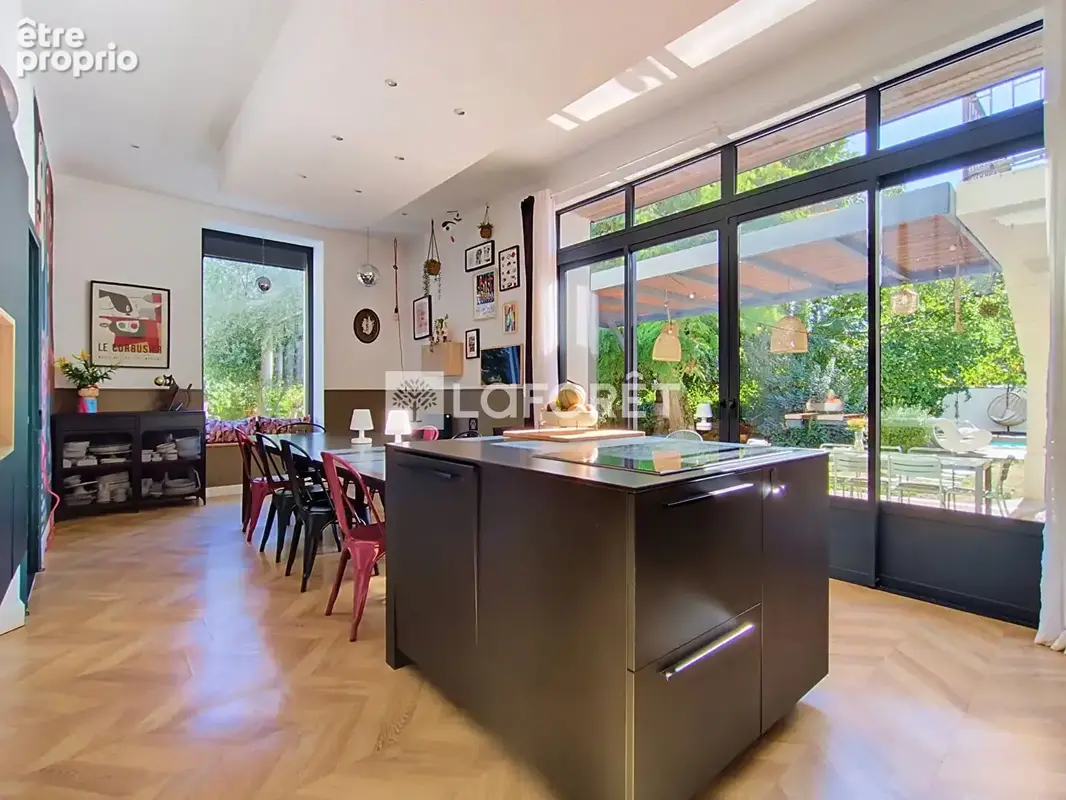 Villeneuve les Bouloc, Maison de Maître de 255 m² ! - photo 3