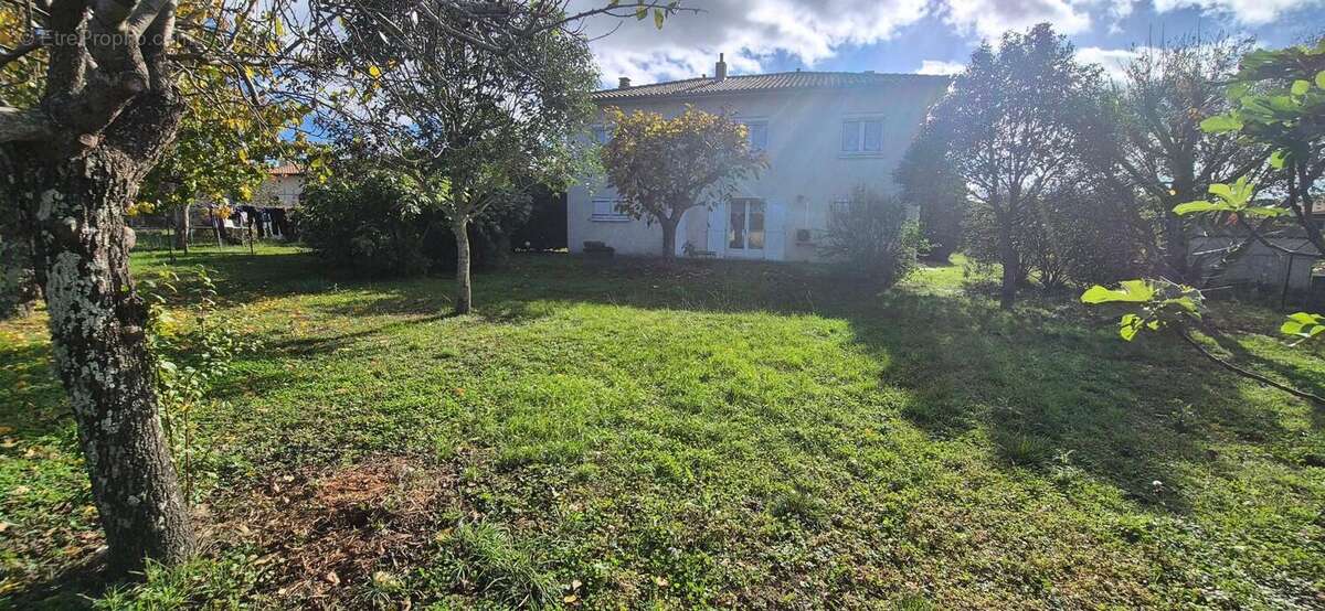 Maison à EAUNES