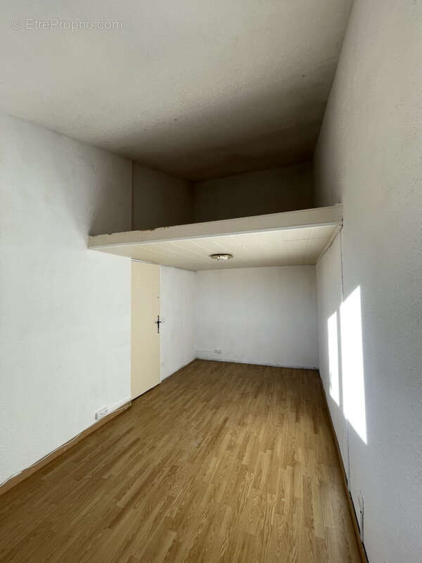 Appartement à LA LONDE-LES-MAURES