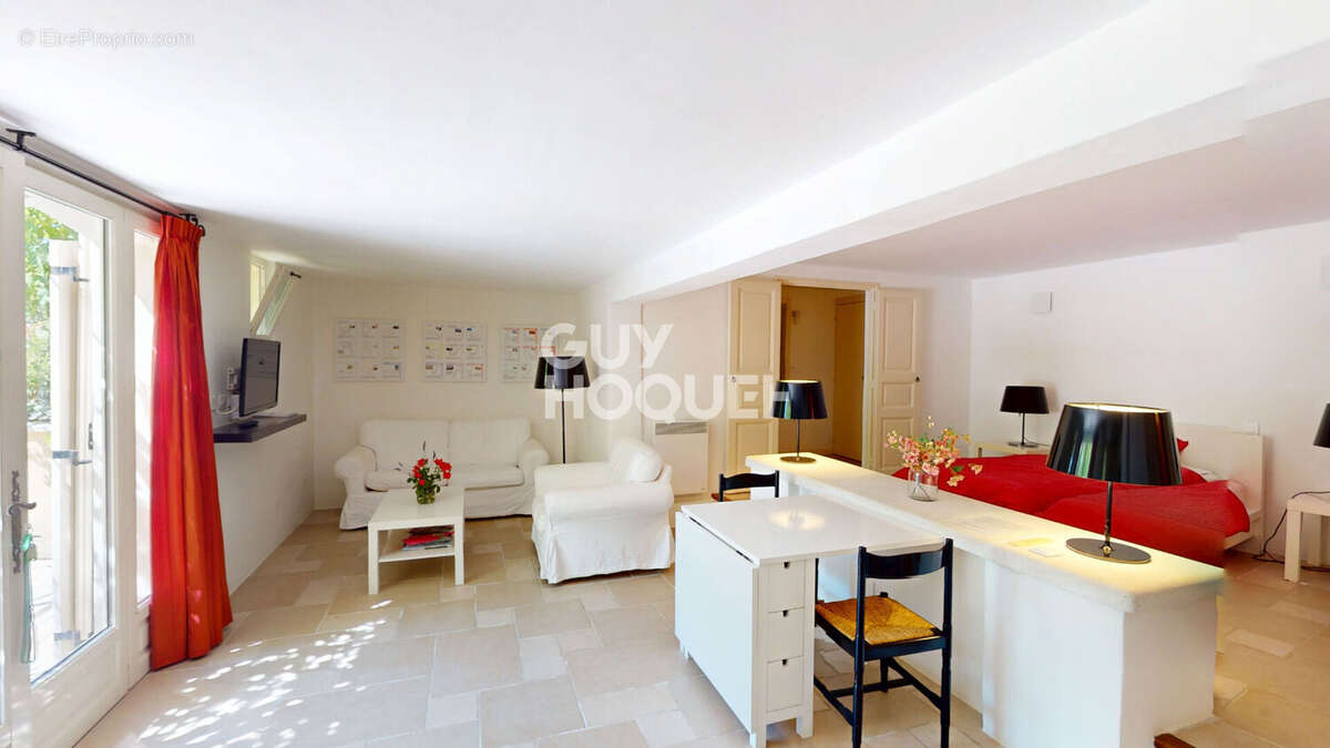 Maison à MONTBRUN-LES-BAINS