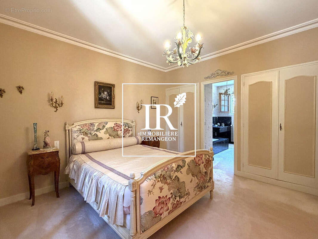 Maison 196 m² à Lamotte-Beuvron  - photo 7