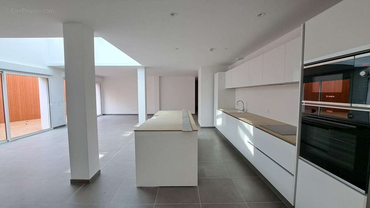 CUISINE AMERICAINE - Appartement à ABBEVILLE