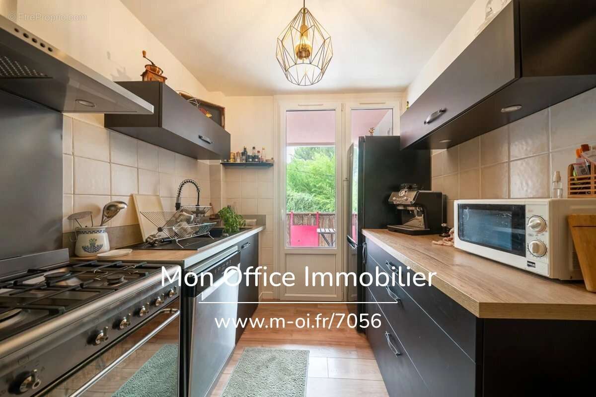 Référence : 7056-PEL. - Appartement 3 pièces - photo 4