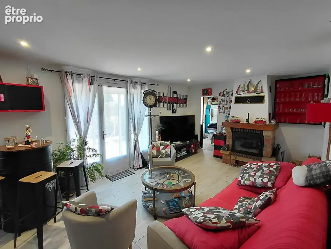 Maison centre ville de challans ! 85 m² hab +  17 m² studio ! - photo 5