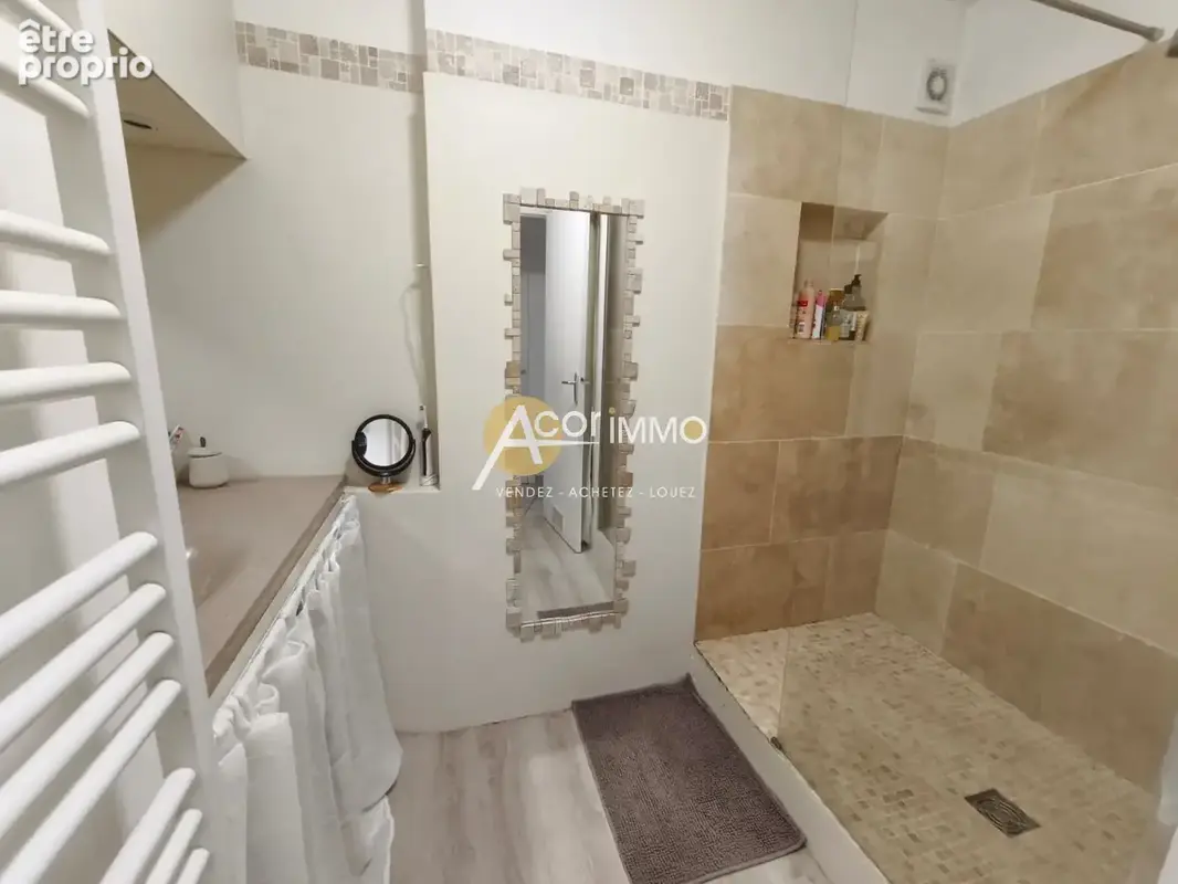 La seyne sur mer - chateaubanne - t4 renove 77m2 - 3 chambres - ascenseur - parking collectif - photo 9