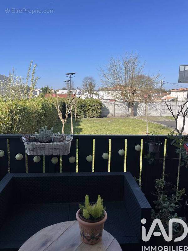 Photo 1 - Appartement à VILLENAVE-D'ORNON