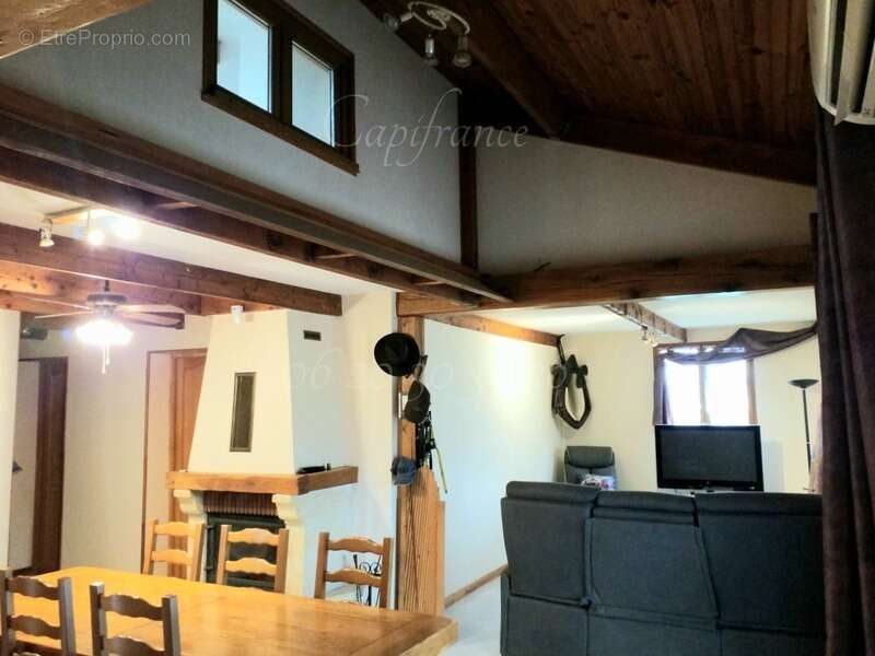 Maison à COURCELLES-SUR-SEINE