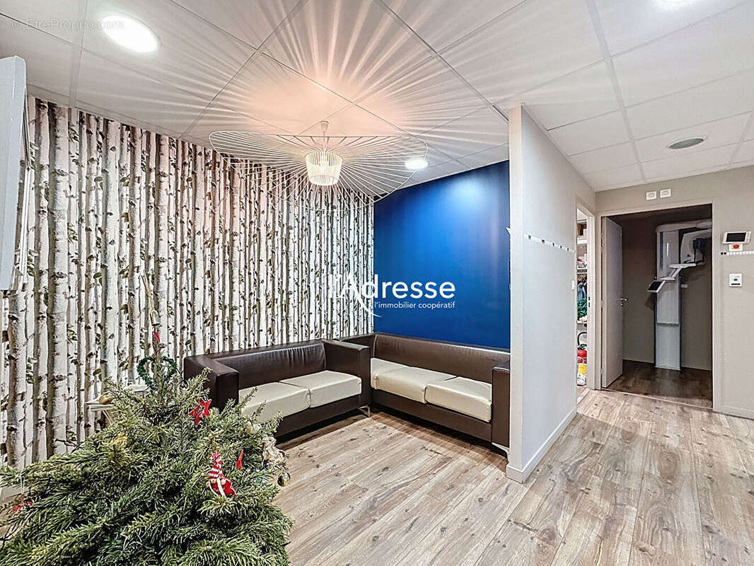 Exclusivité l'Adresse Immobilier - Plaisance du Touch - Local professionnel de 47.80m² avec 1 place de parking en Sous-sol - Pla - photo 2
