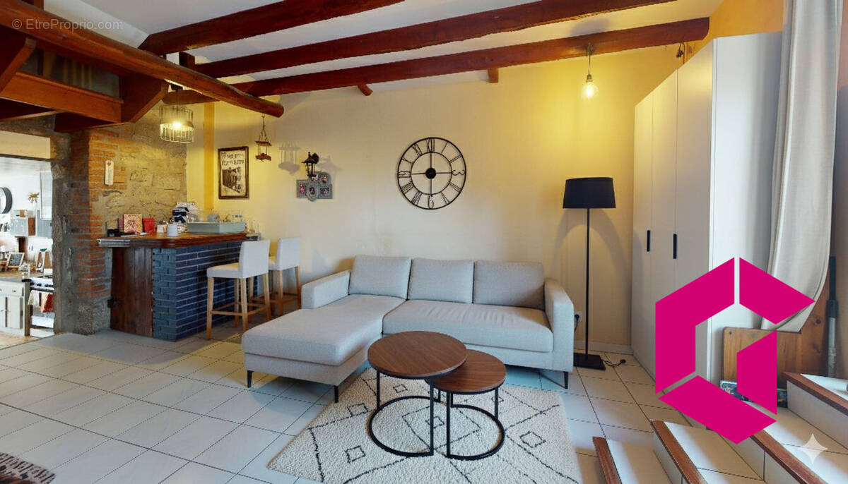 Maison à LA SEAUVE-SUR-SEMENE