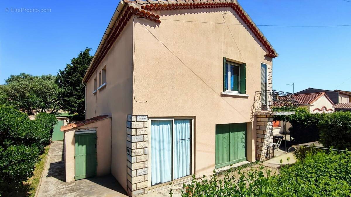 Maison à ROQUEMAURE