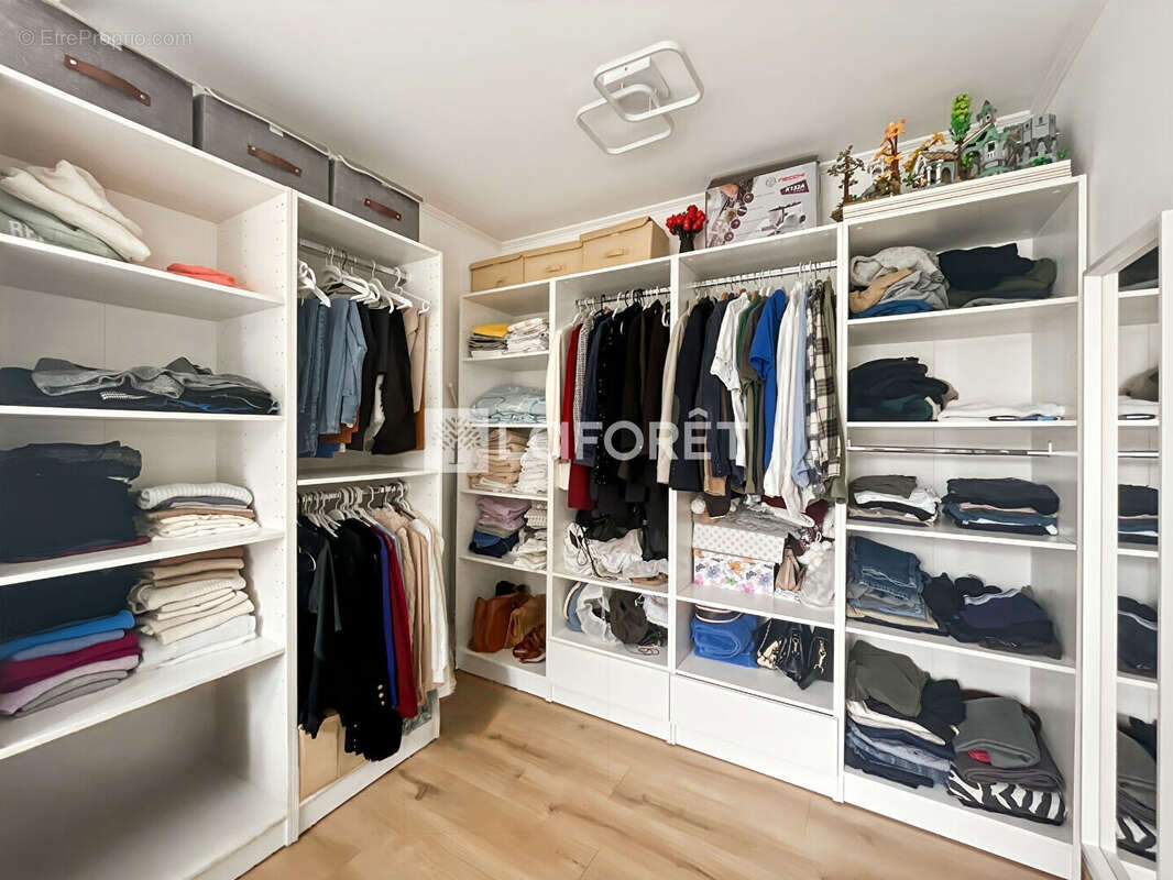 Appartement à MAISONS-ALFORT