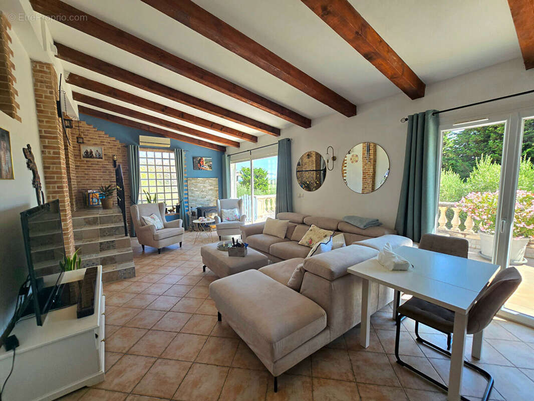 PEYPIN - Villa T4 s/ 1200m² de jardin - photo 5