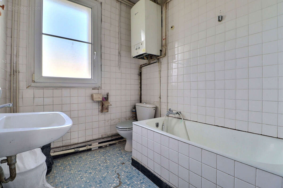 Appartement à LA COURNEUVE