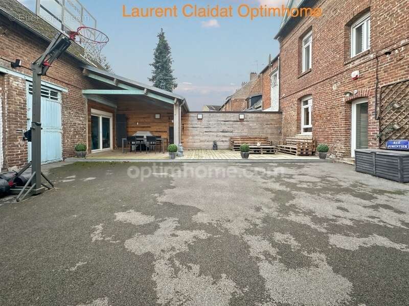 Maison à SAINT-QUENTIN