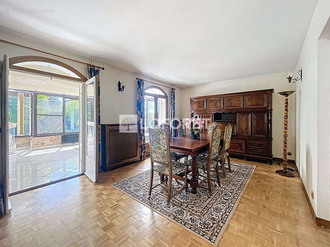 Maison à LUZARCHES