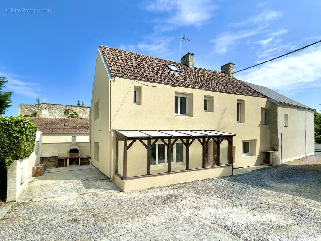 Maison à SAINT-CONTEST