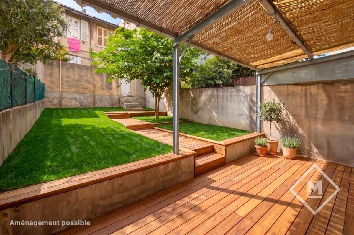 Appartement à MARSEILLE-4E