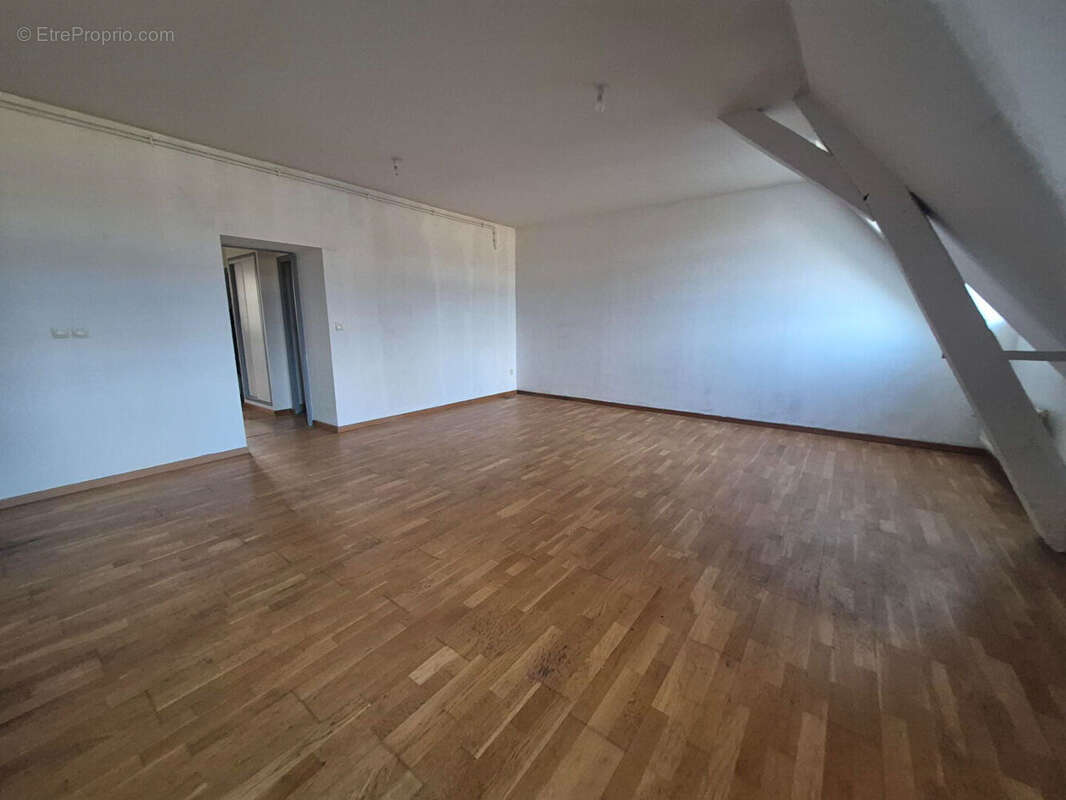 Appartement à AIRE-SUR-LA-LYS