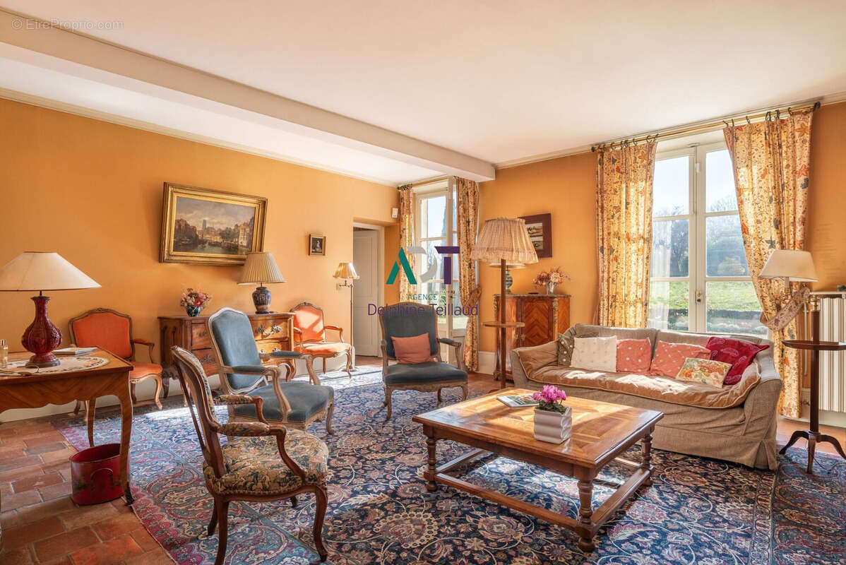 Maison 372 m² à Biviers  - photo 8