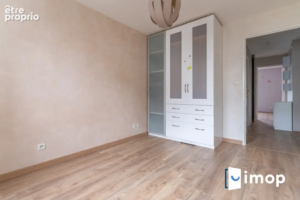 Appartement avec terrasse et parking - photo 8