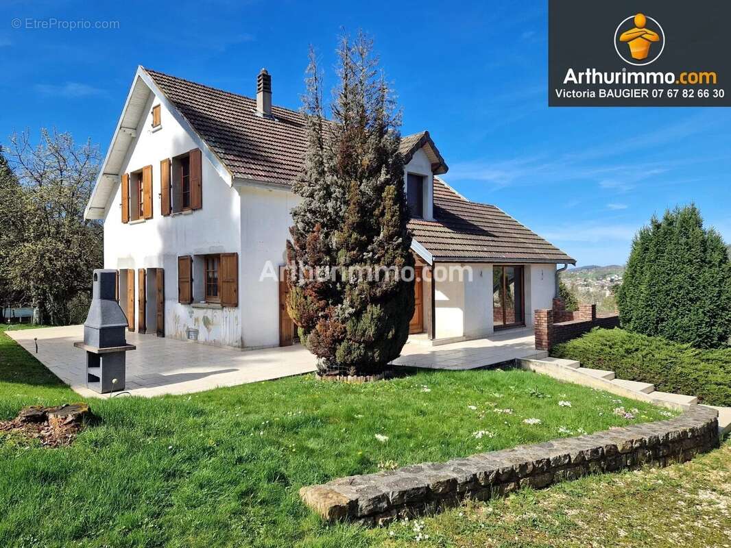 Maison à LONS-LE-SAUNIER