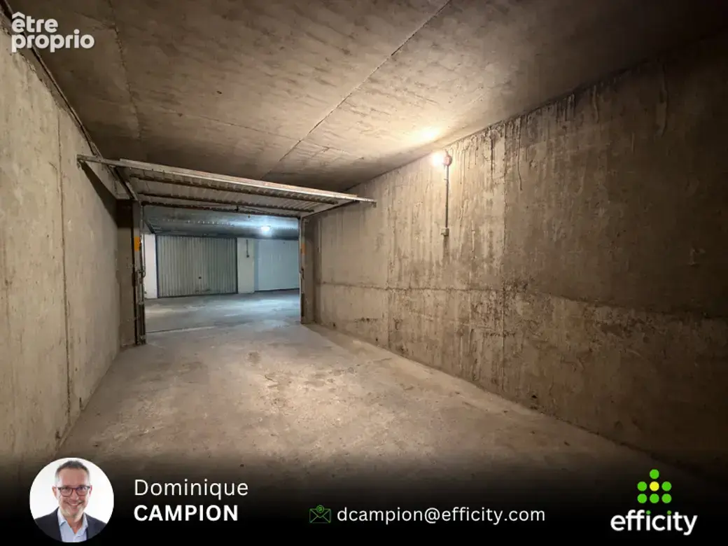 Stationnement - photo 2