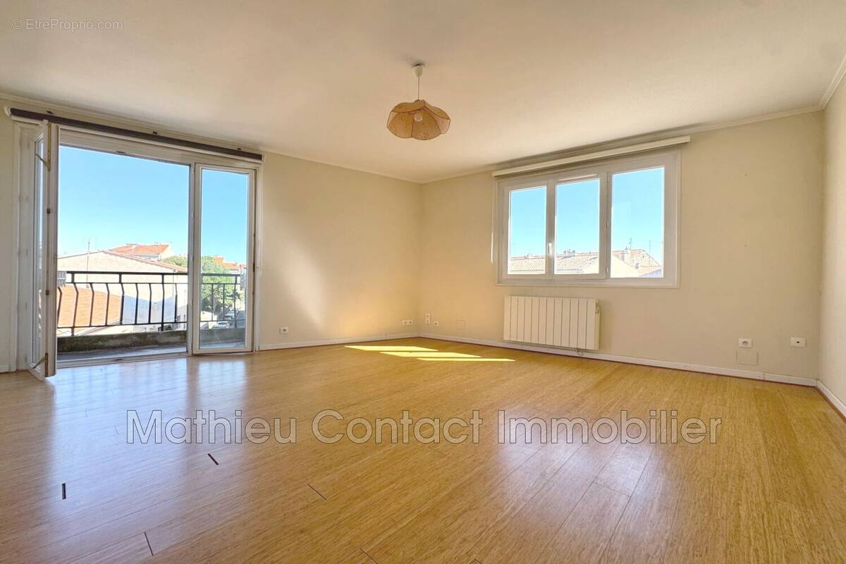 Appartement à NIMES