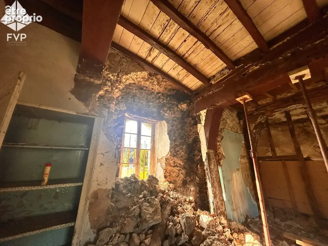 Maison Forte des XIe au XVIe siècles   Monument Historique à réinventer sur 7 600 m2 - photo 8