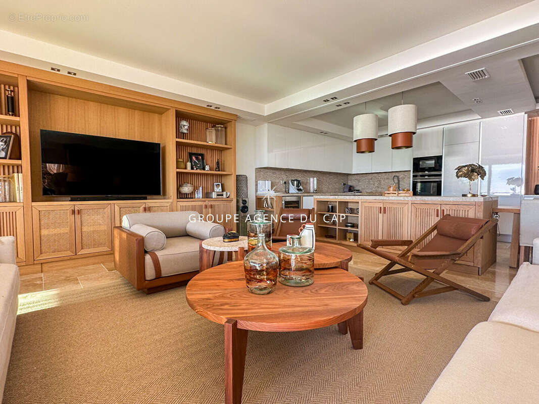 Appartement à LES ISSAMBRES