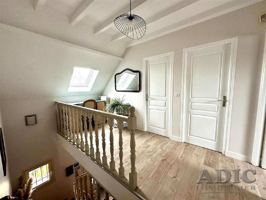 Maison 140 m² à Dammartin-En-Goele  - photo 9