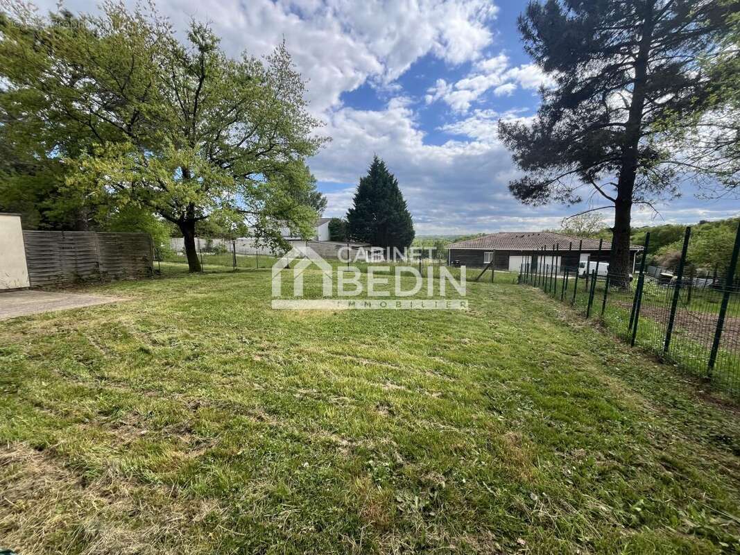 Maison à BEYCHAC-ET-CAILLAU