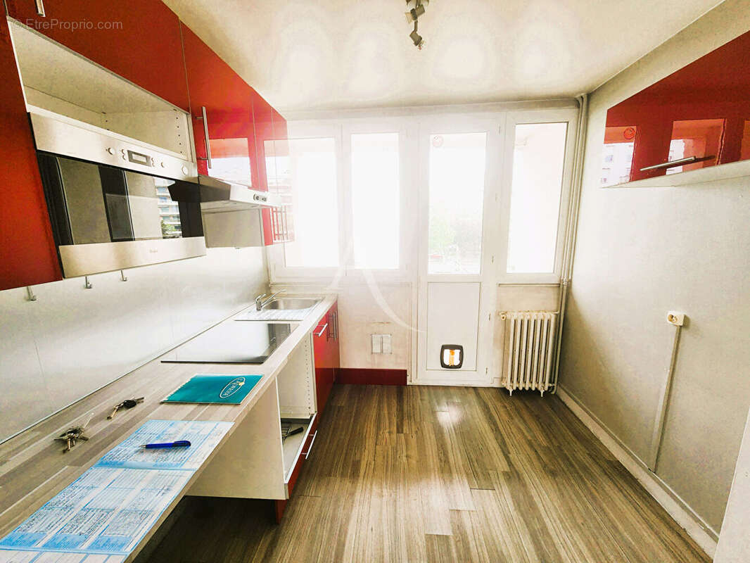 Appartement à FRESNES