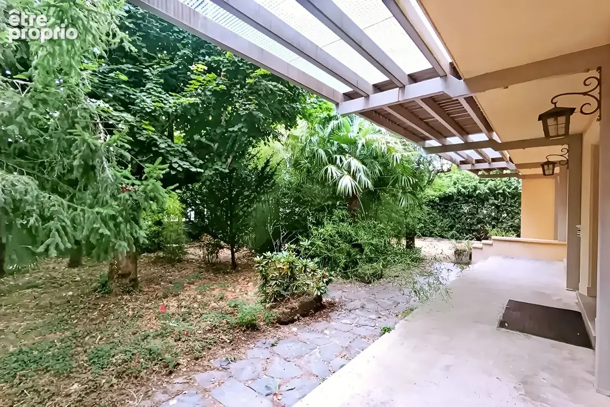 Belle demeure de caractère à Brassac 298 m2 - photo 26