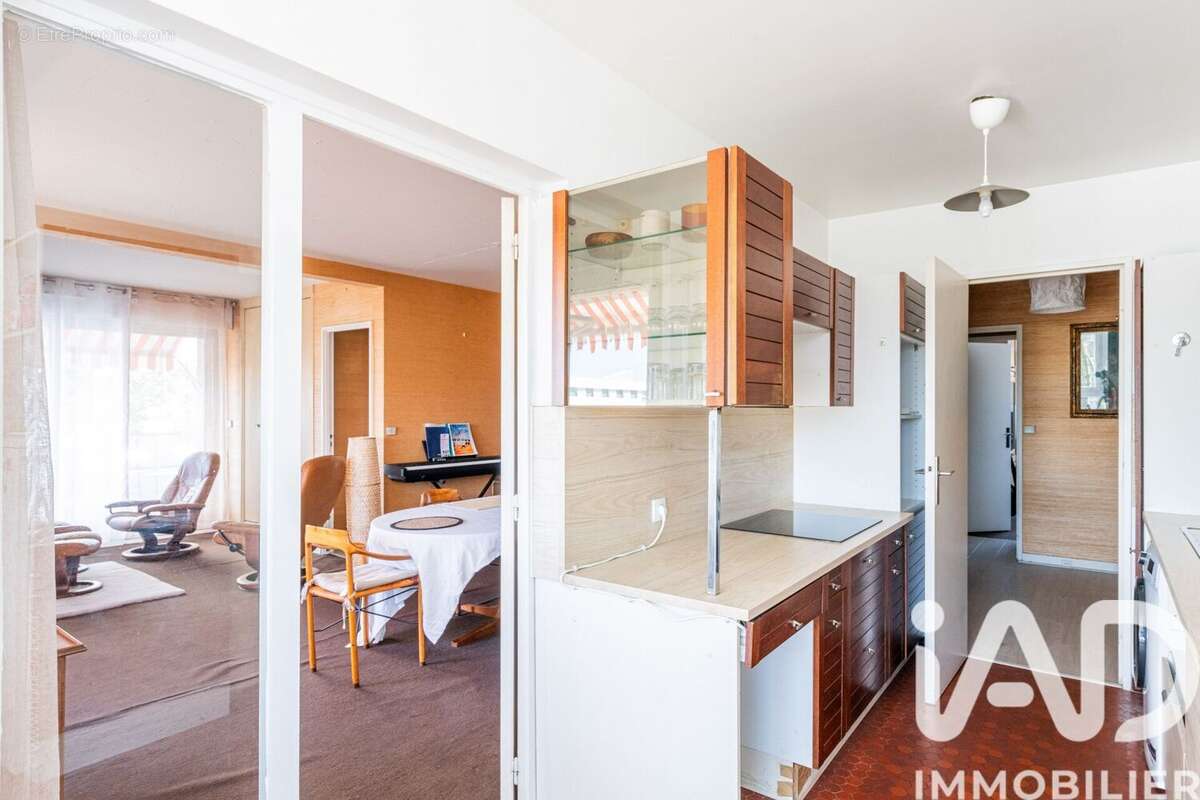 Photo 2 - Appartement à MONTROUGE