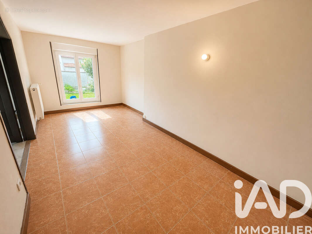Photo 8 - Maison à COULOMMIERS