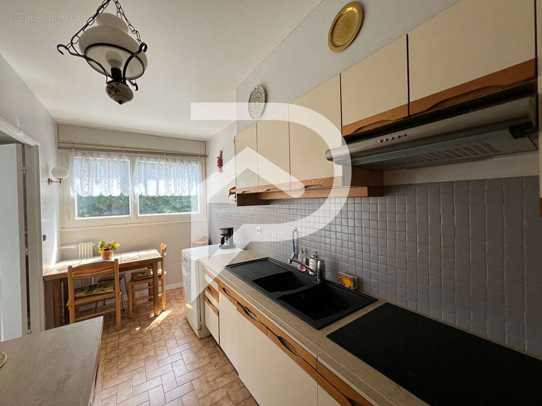 Appartement Maurepas 4 pièce(s) 86 m2 - photo 3