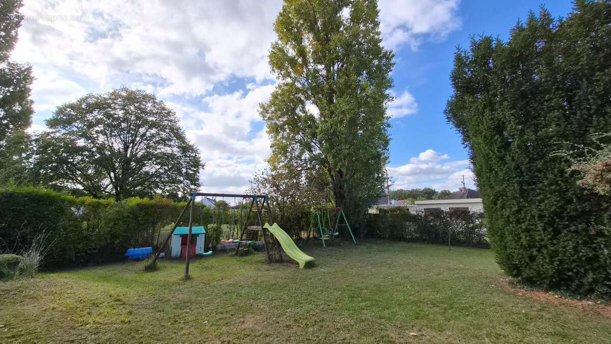 Maison à SAINT-GERMAIN-LES-ARPAJON