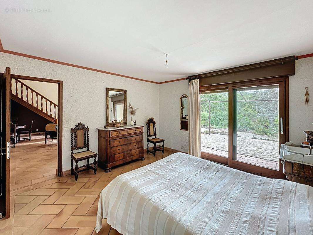 Maison à PERNES-LES-FONTAINES