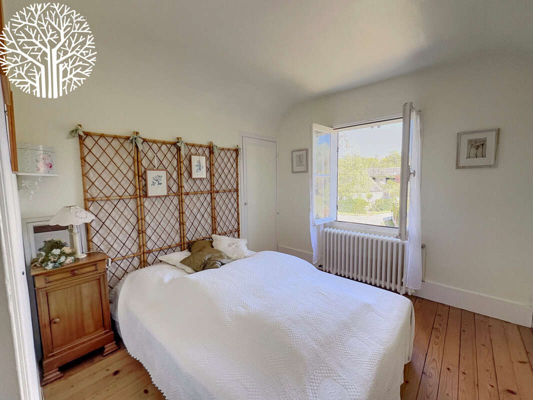 Maison à MILLY-LA-FORET