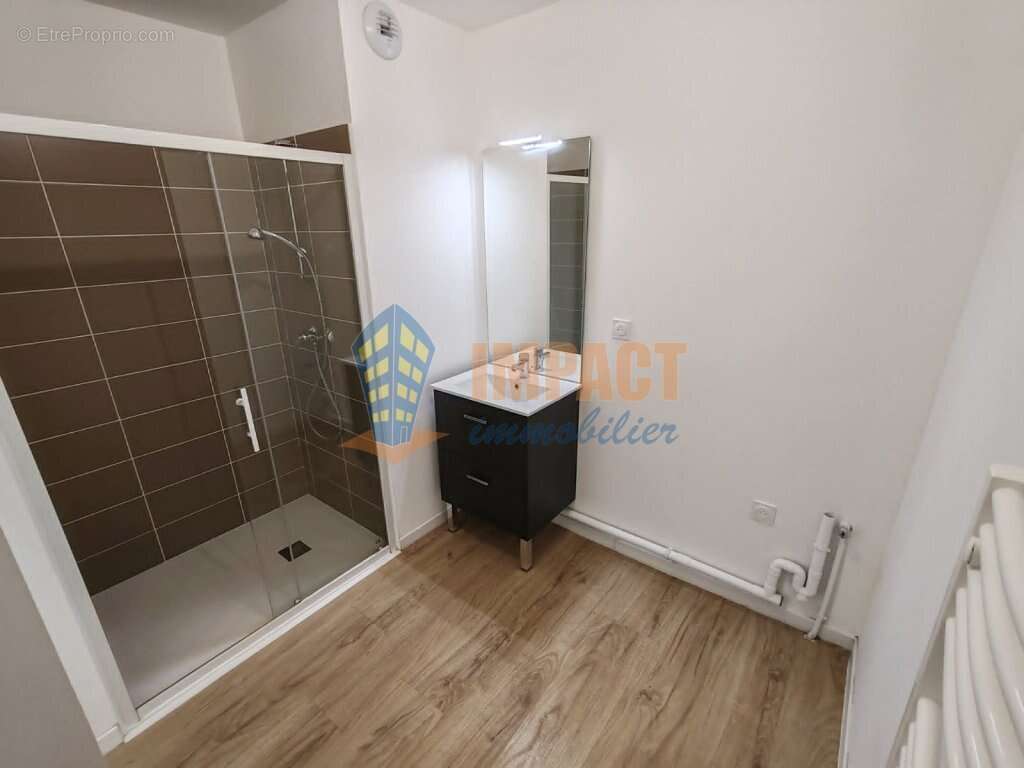 Appartement à EMMERIN