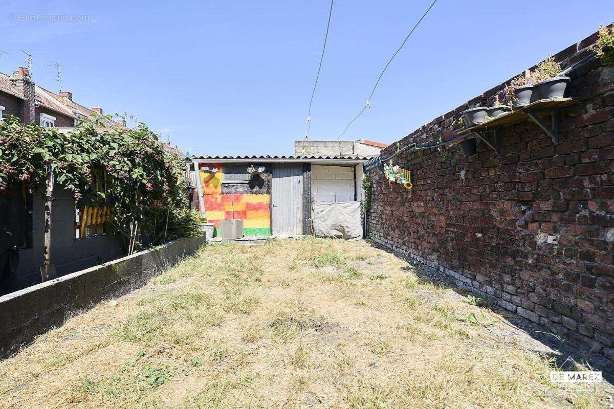 Exclusivite : maison 3 chambres et jardin expose sud ! - photo 11