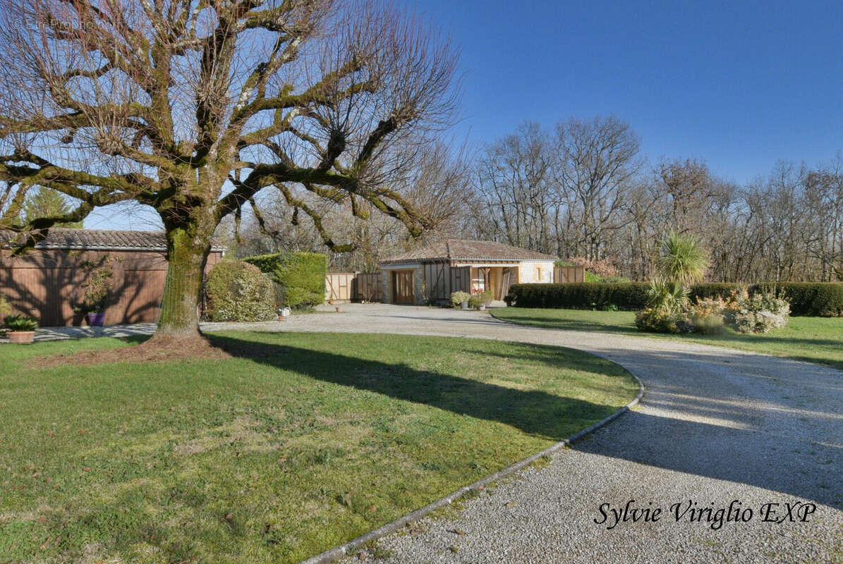 Maison à BEAUMONT-DU-PERIGORD