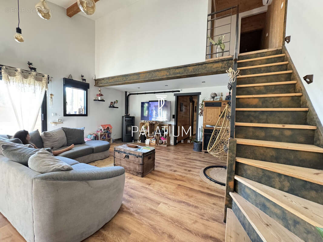 Commerce à LA BRILLANNE