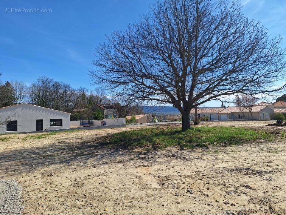 Terrain à LA BRILLANNE