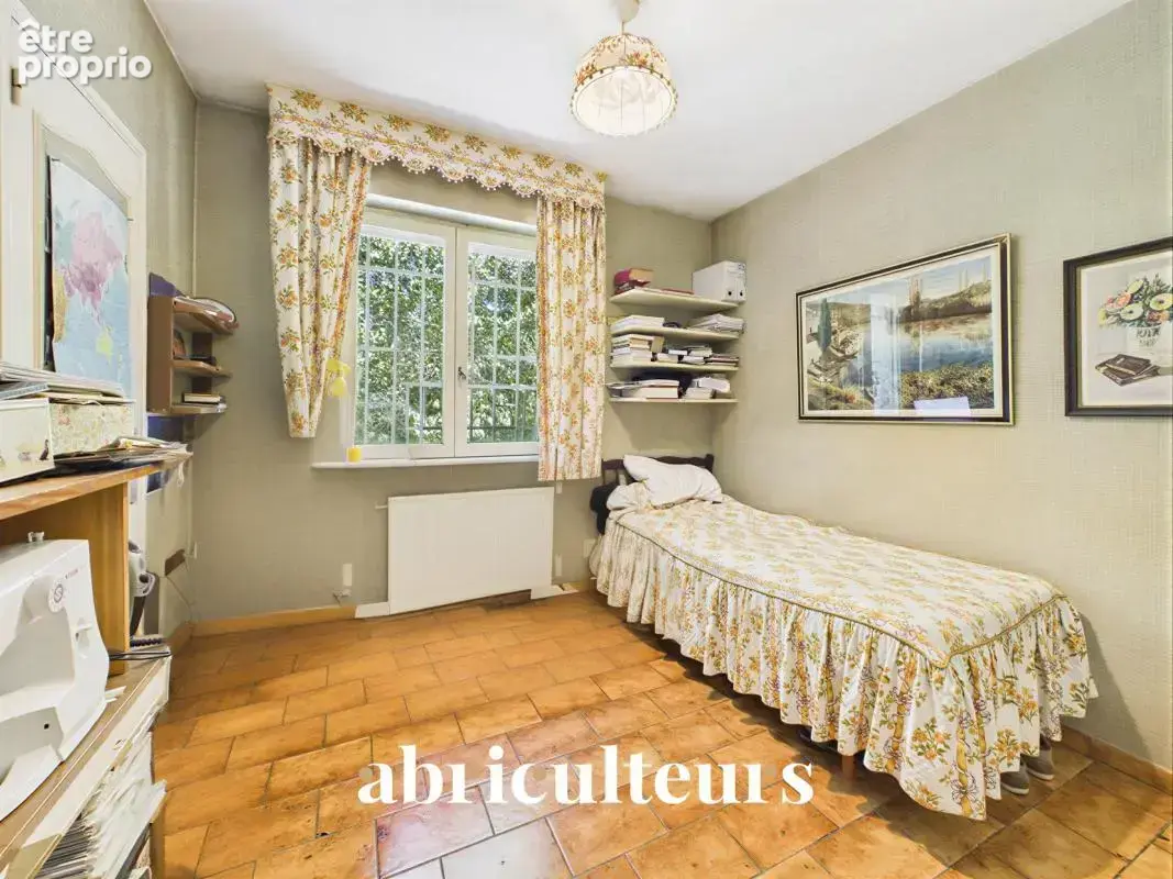 Maison familiale de 170 m² à fort potentiel en vente Aix en Provence (13590)( Pont des 3 Sautets) - photo 10