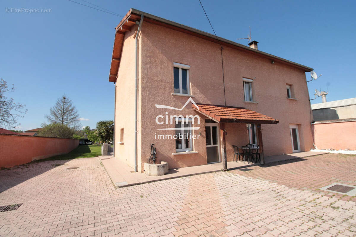 Maison à LA COTE-SAINT-ANDRE