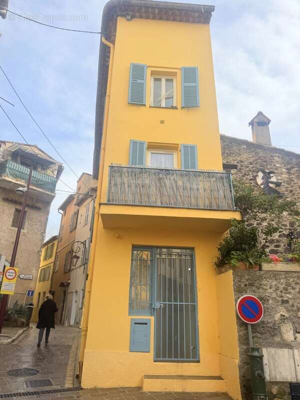 Appartement à VILLENEUVE-LOUBET